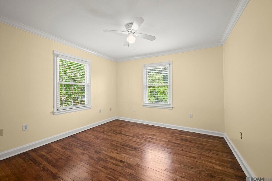 Building Photo - 977 Rittiner Dr