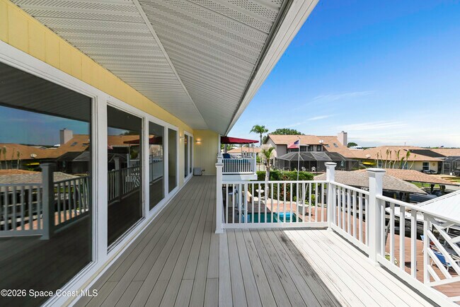 Building Photo - 2230 Sykes Creek Dr