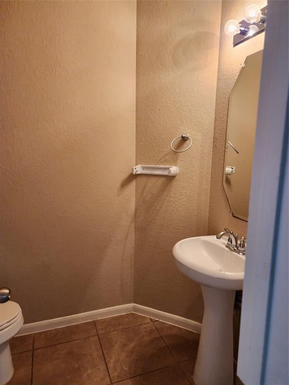 Building Photo - 6106 Grassy Haven Ln