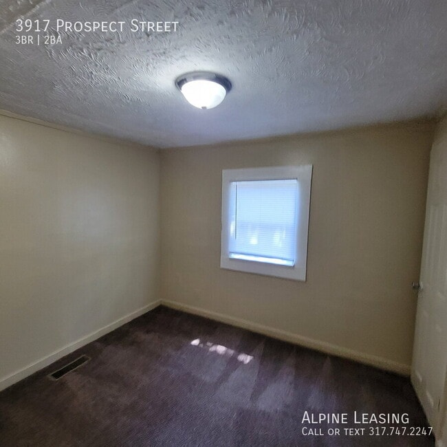 Building Photo - 3917 Prospect St