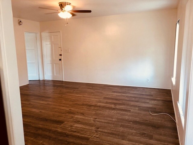 Building Photo - 112 S Chevy Chase Dr