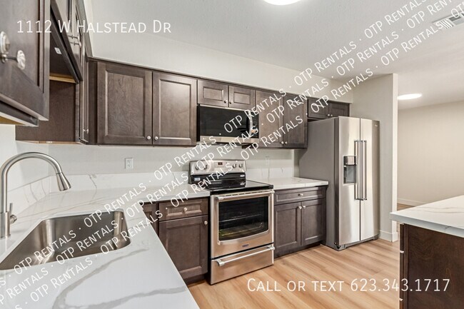 Primary Photo - 1112 W Halstead Dr