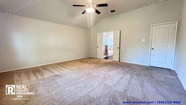 Building Photo - YOUR 3-BED, 2-BATH DREAM HOME AWAITS IN GRAND PRAIRIE