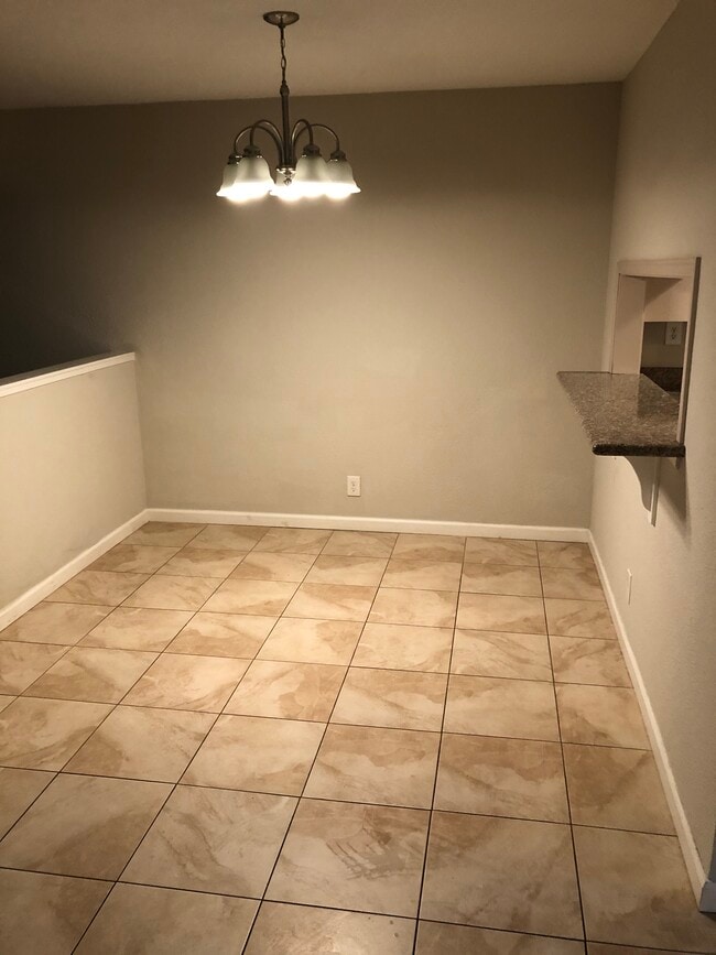 Building Photo - 24352 Dover Ln