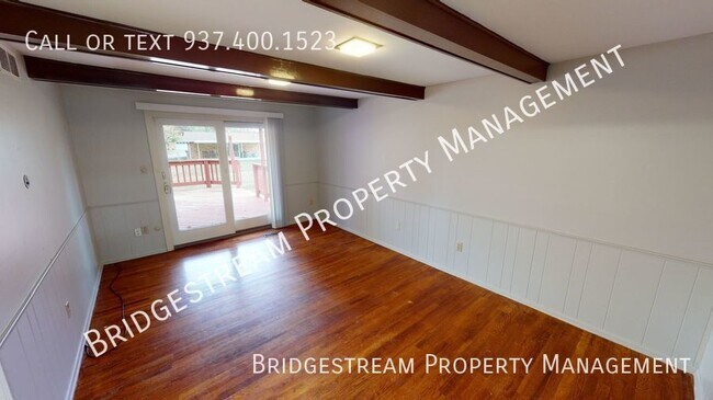 Building Photo - Spacious 4 Bedroom, 2.5 bath two story hom...