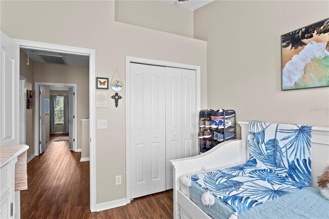 Building Photo - 3023 Pointeview Dr