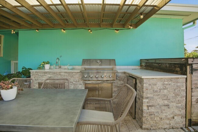 Building Photo - 525 N L St