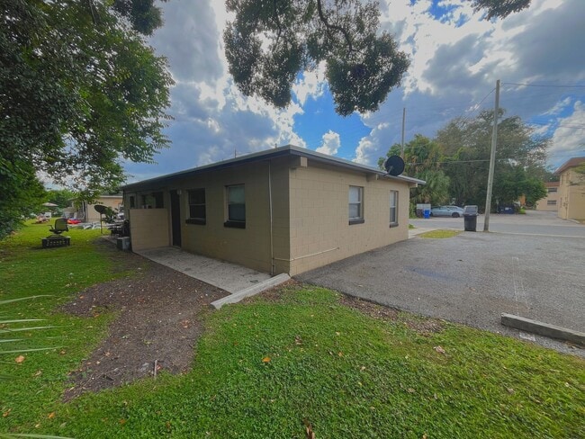 Building Photo - 705 Boston Ave