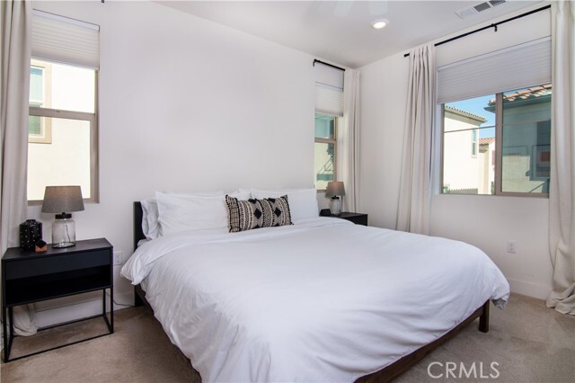 Building Photo - 18295 Maidenhair Wy