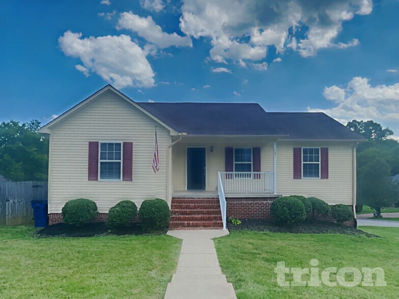 Primary Photo - 131 Overlook Pl