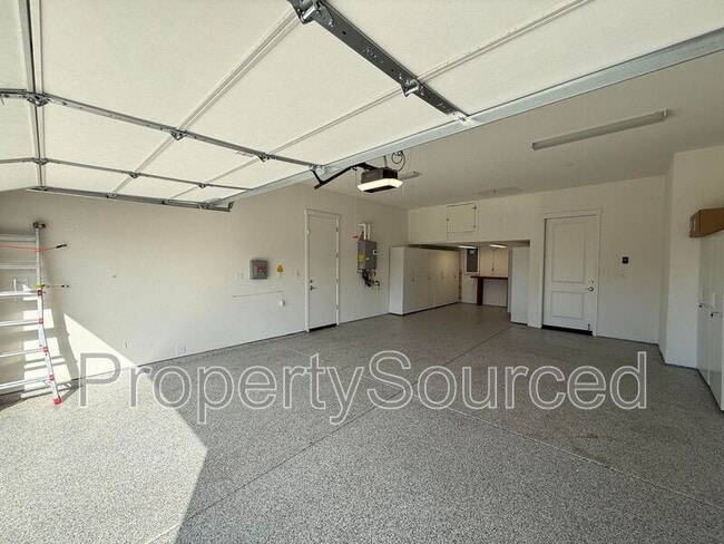 Building Photo - 1136 Crescent Ave