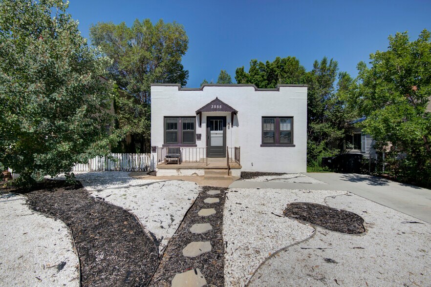 Primary Photo - 3555 S Bannock St