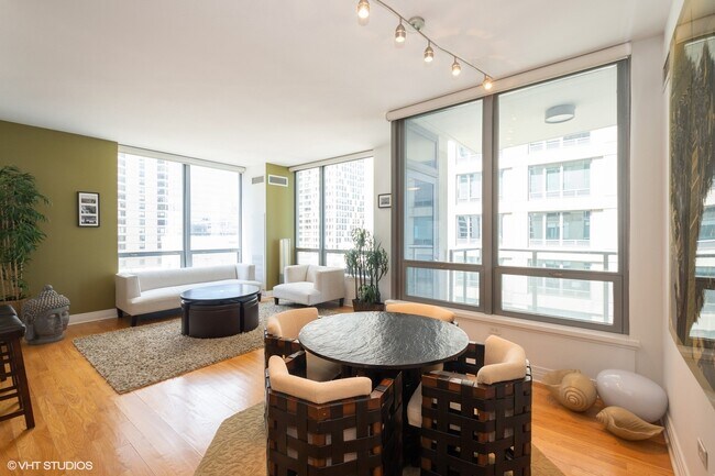 Building Photo - 600 N Lake Shore Dr