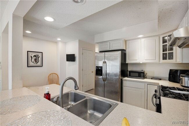 Building Photo - 5411 Village Station Cir
