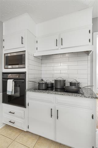 Building Photo - 2725 Westridge Dr