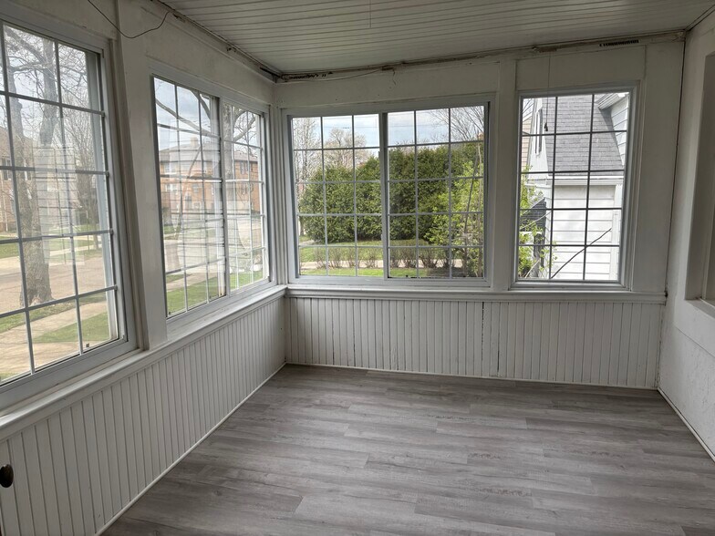 Building Photo - 2303 Ashurst Rd