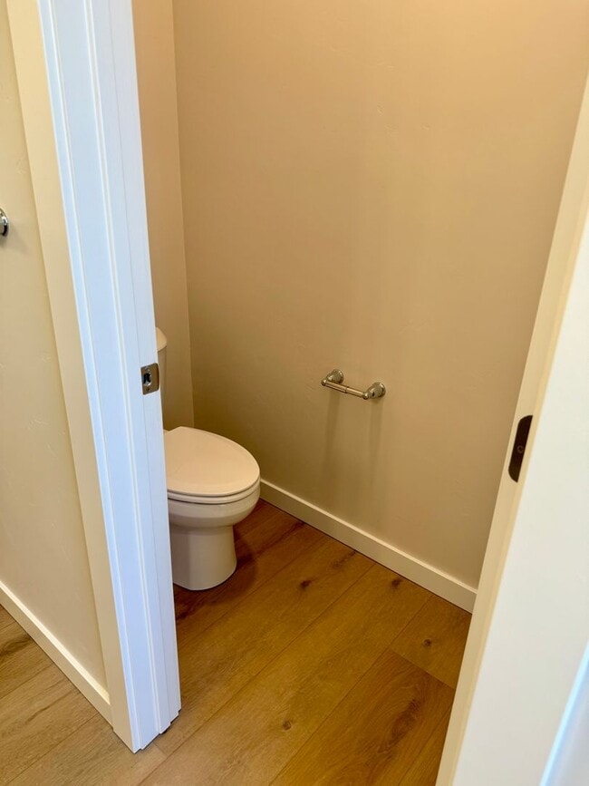 Building Photo - 4 bed 2 bath in Caldwell, Landscaping Incl...