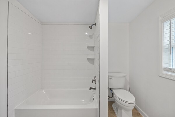 Building Photo - 7818 James St