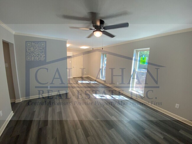 Building Photo - 701 W 35th St