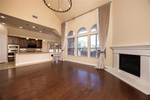Building Photo - 513 Royal Glade Dr