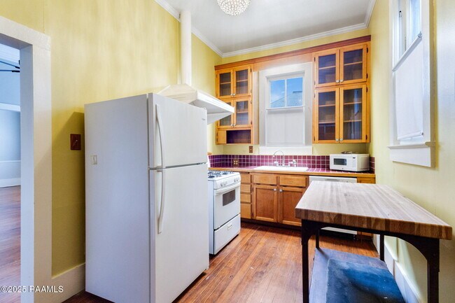 Building Photo - 201 S Orange St