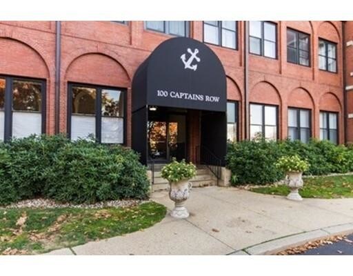 Building Photo - 100 Captains Row