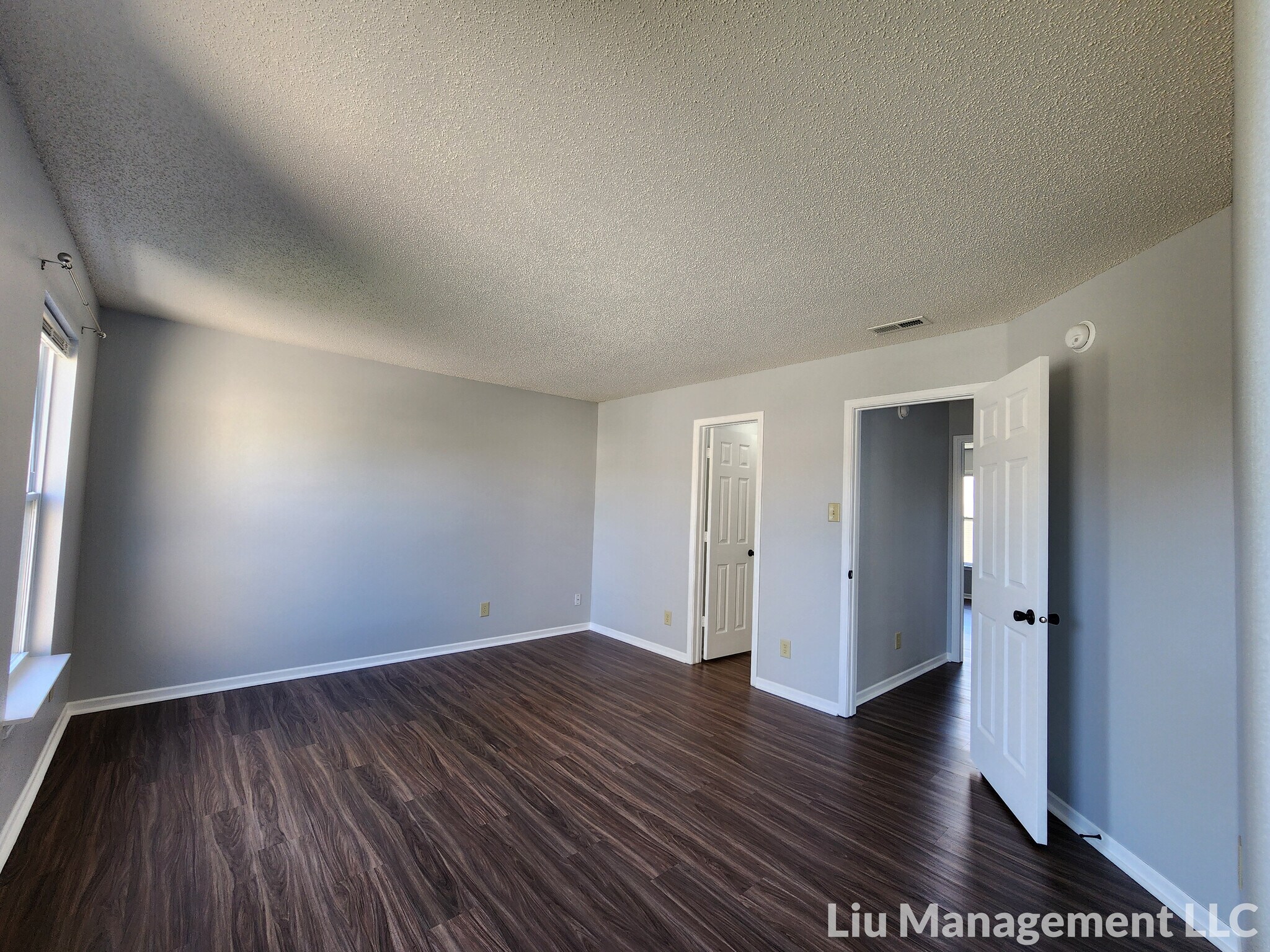 Building Photo - 10345 Carrington Way