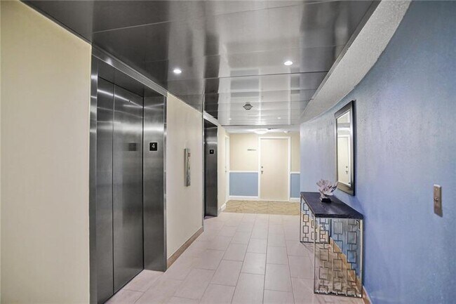 Building Photo - 2000 S Ocean Blvd