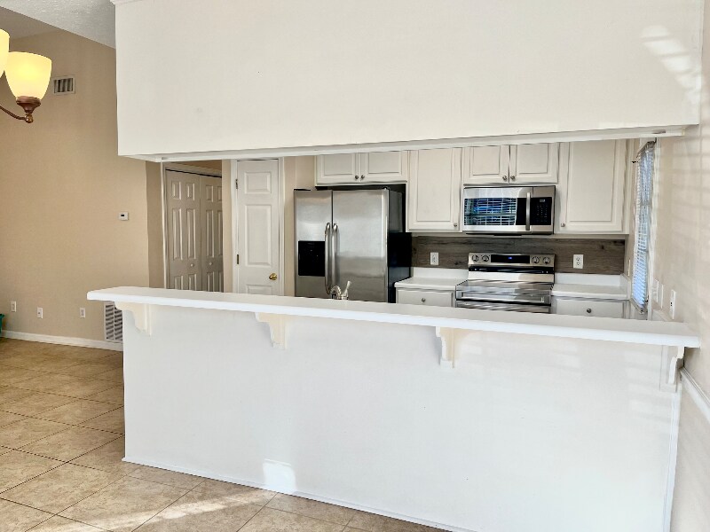 Building Photo - 6214 E Azalea Ave