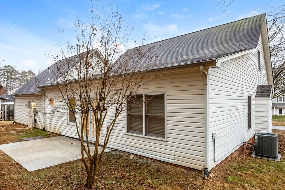 Building Photo - 6009 Burnt Mill Run