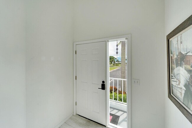 Building Photo - 840 Audubon Dr