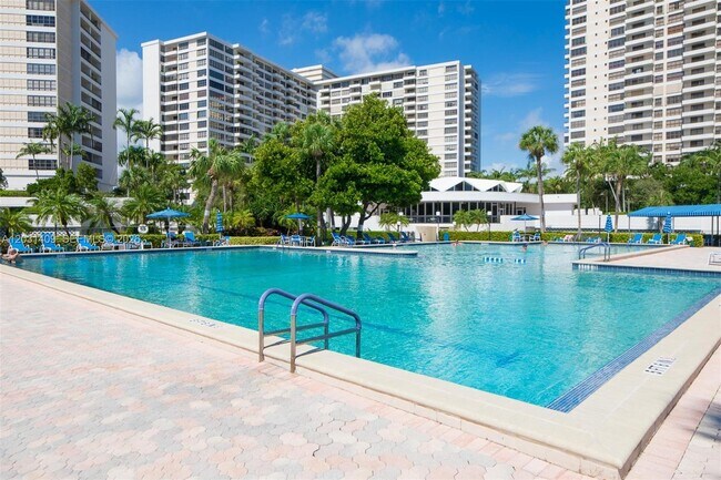 Building Photo - 600 Three Islands Boulevard