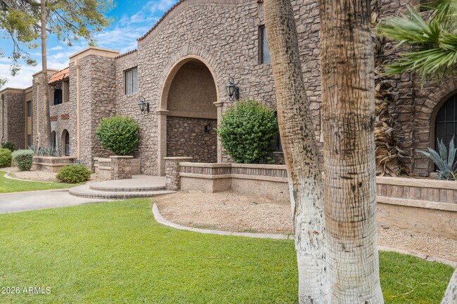 Building Photo - 7110 E Continental Dr