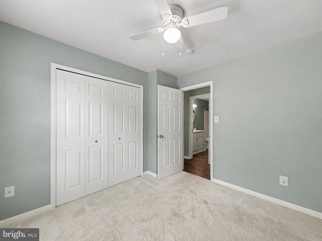 Building Photo - 5570 Rowser Dr