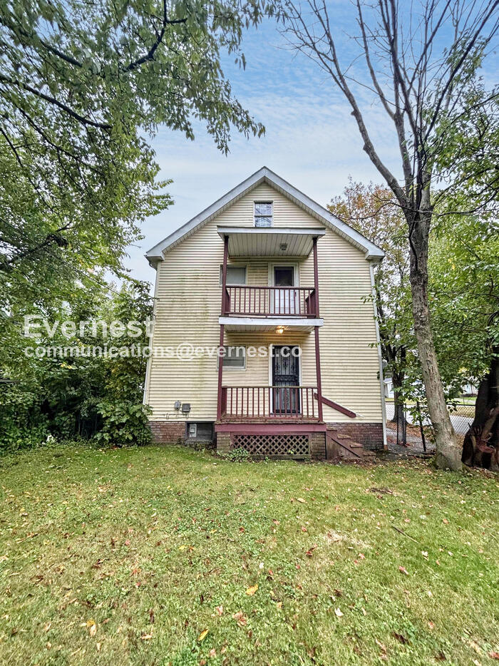 Building Photo - 12701 Benham Ave