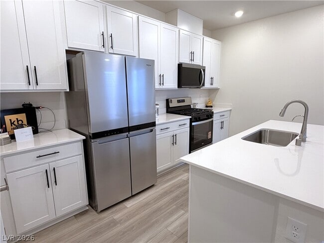 Building Photo - 4212 Zilker Pk Ave