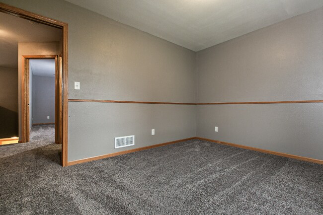 Building Photo - 3061 Stellar Eagle Dr