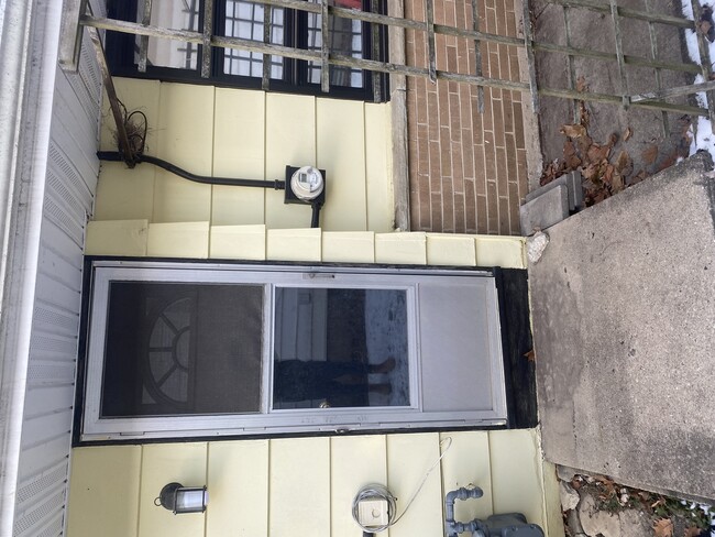 Building Photo - 156 Park Pl