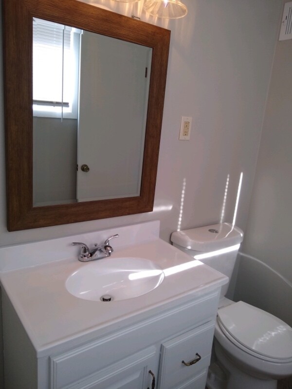 Building Photo - 4438 N 61st St