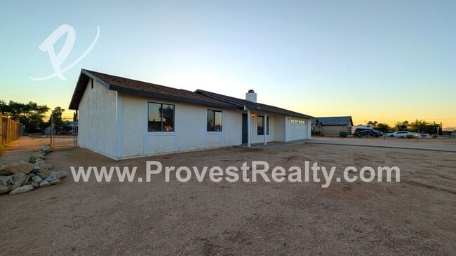 Building Photo - 10790 Sauk Rd