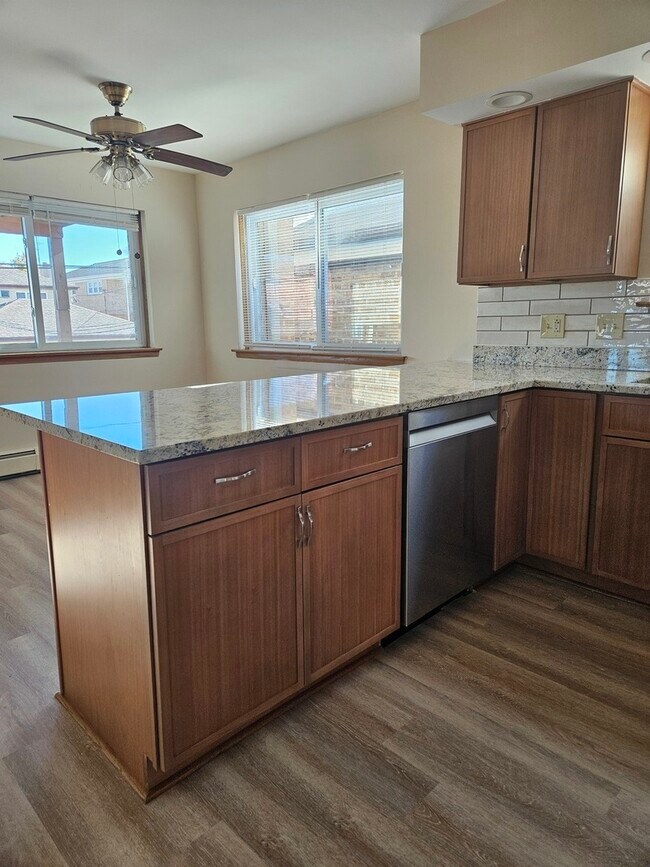 Building Photo - 2617 N 74th Ct