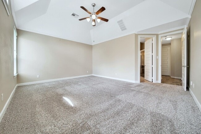 Building Photo - 3007 Rocky Point Dr