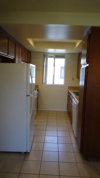 Building Photo - 704 Summerwood Ln
