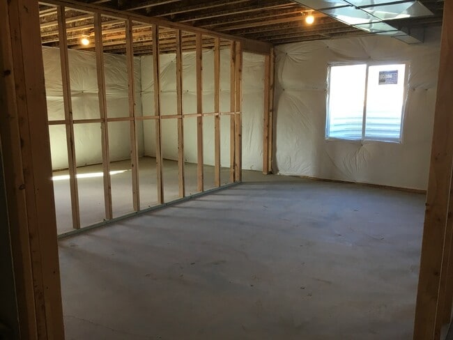 Building Photo - LOVELY VINEYARD RAMBLER FOR RENT