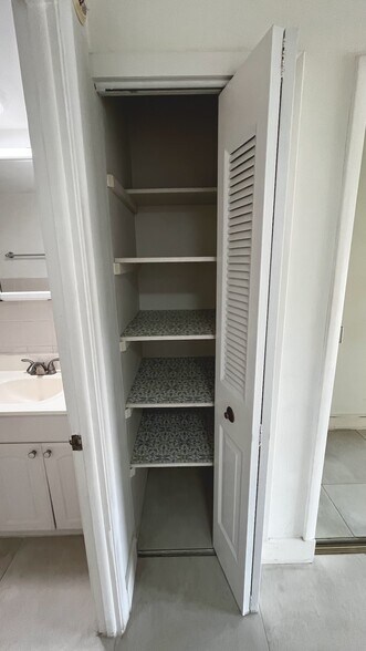 Building Photo - 7745 SW 86th St