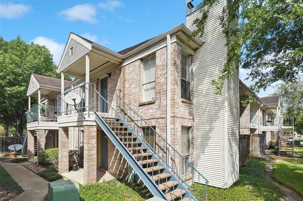 Building Photo - 3900 Woodchase Dr
