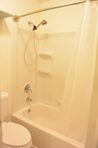 Building Photo - 98-640 Moanalua Loop