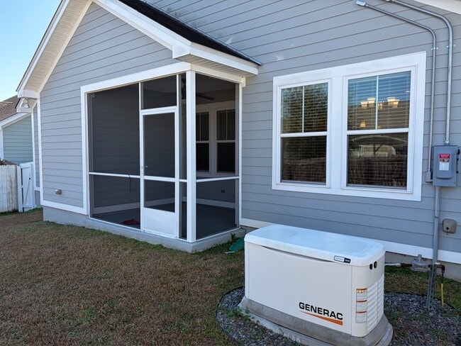 Building Photo - 5081 Bird Nest Trl