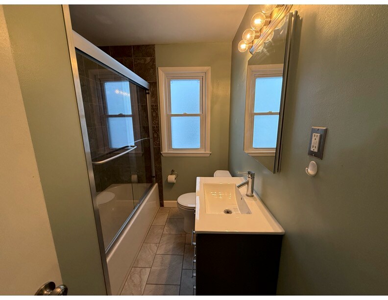 Building Photo - 1520 Woodrow Ave