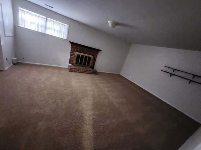 Building Photo - 10309 Emerald Rock Dr